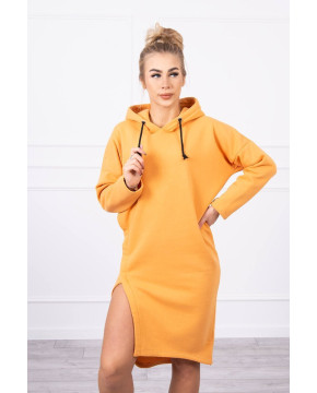 Pašiltinta suknelė su skeltuku ir gobtuvu (Persikų) Pašiltinta suknelė su skeltuku ir gobtuvu (Persikų)