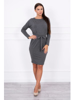 Suknelė su surišamu juosmeniu (Grafito) (Švelnios spalvos)