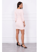 Suknelė su iškirpte ir su sagutėm (Šviesiai) (Rožinė)