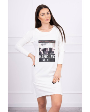 Suknelė su užrašu Handle su (Šilko spalva) Suknelė su užrašu Handle su (Šilko spalva)