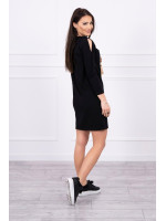 Suknelė su grafika ir nukirptais pečiais (Juoda)