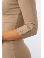 Suknelė su iškirpte ir su sagutėm (Šviesiai ruda)