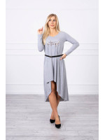 Suknelė su dekoratyvinėmis belt ir an užrašu grey