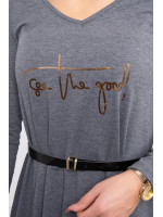 Suknelė su dekoratyvinėmis belt ir an užrašu (Grafito)