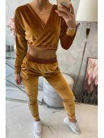 Veliūrinis kostiumėlis su užrašu „Queen“ (Šviesiai ruda)