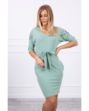 Suknelė su sparnų dekoracija (Tamsi) (Mėtos) Suknelė su sparnų dekoracija (Tamsi) (Mėtos)