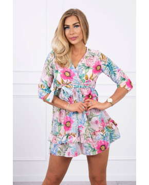 Gėlėta suknelė su V iškirpte ir dirželiu (Šviesiai rožinė) Gėlėta suknelė su V iškirpte ir dirželiu (Šviesiai rožinė)