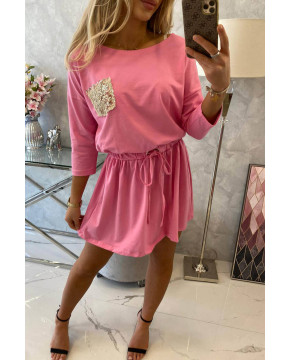 Suknelė su blizgančia kišene (Šviesi) (Rožinė) Suknelė su blizgančia kišene (Šviesi) (Rožinė)