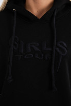 Oversize bliuzonas su gobtuvu „Girls Tour“ (Juoda)