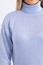 Megztinis su aukšta apykakle (Šviesiai mėlyna)
