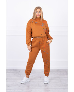 Pašiltintas kostiumėlis su dažų imitacija (Kupranugario spalvos) Pašiltintas kostiumėlis su dažų imitacija (Kupranugario spalvos)