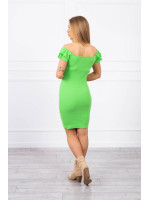 Aptempta suknelė atvirais pečiais (Žalia)