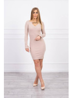 Suknelė su auksinės spalvos grandinėle (Smėlinė)