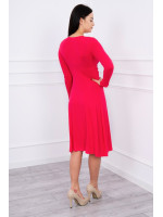 Suknelė su lengvai aptemta zona po krūtine (Fuksijos)