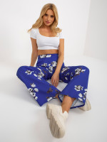 Plačios medžiaginės kelnės su gėlių ornamentais Lakert (mėlynos spalvos)