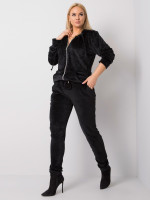 Veliūrinis plus size dydžio laisvalaikio kostiumėlis su gobtuvu (juodos spalvos)