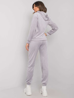 Veliūrinis laisvalaikio kostiumėlis su gobtuvu (pilkos spalvos)