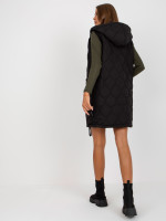 Dygsniuota liemenė su gobtuvu Rue Paris (juoda)