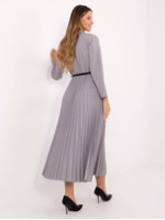 Elegantiška maxi suknelė moterims su dirželiu (pilka)