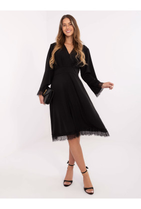 Elegantiška suknelė moterims su raukiniais (juoda)