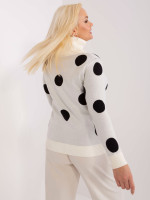 Plus size dydžio megztinis moterims aukštu kaklu (baltos spalvos)