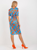 Kokteilinė suknelė su gėlių raštais ir V formos iškirpte Lakert (mėlyna)